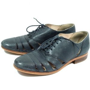clarks cut out brogues